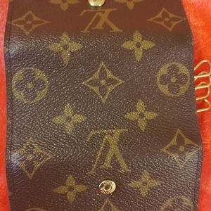 Authentic LV 4 Ring Key holder